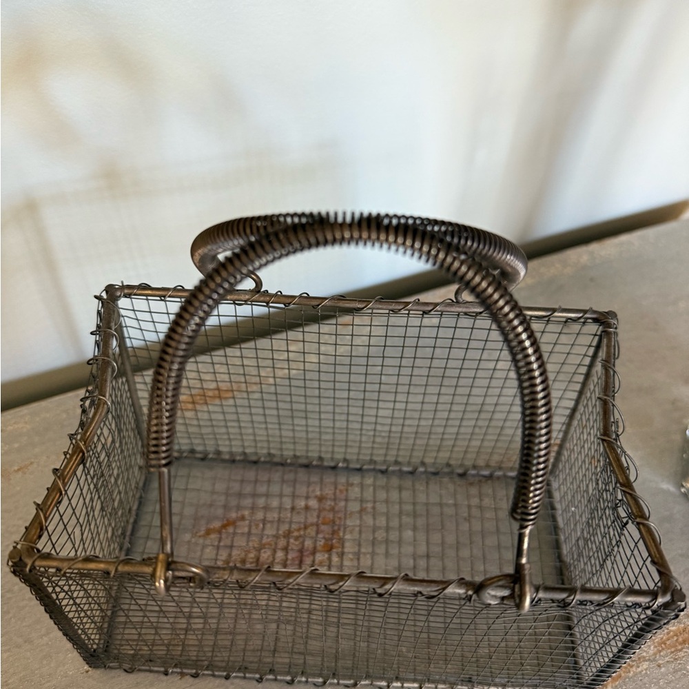 Vintage Wire Handbag - Picture 3 of 3